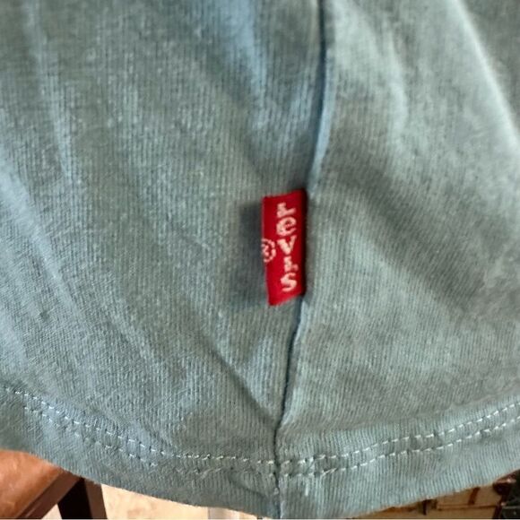 Levi’s Baby Blue T-Shirt Size Small - Picture 7 of 11